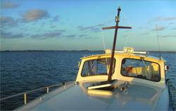 Hausboot Holland - Schöne Ferien in der Natur, einen Urlaub mit weitreichenden Touren durch Kanäle und Seen bis nach Belgien oder ein Wochenende mit Freunden auf dem Hausboot in Holland